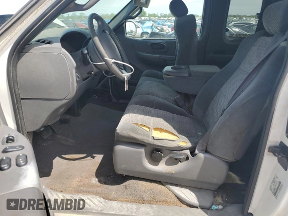 2001 Ford F-150 XL with VIN 1FTRX18L41NB60877, listed as a Copart auction lot 68133094 with 0 mi miles and Non Repairable. Bid and sale history available at carsss.com. Image 7.