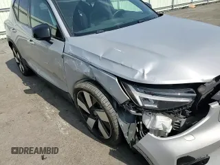 2023 Volvo XC40 Plus с VIN YV4ED3UW6P2069880, выставлен на аукционе Copart как лот 55422285 с пробегом 44 986 миль миль и Списание • Salvage title. История ставок и продаж доступна на DreamBid. Изображение 14.