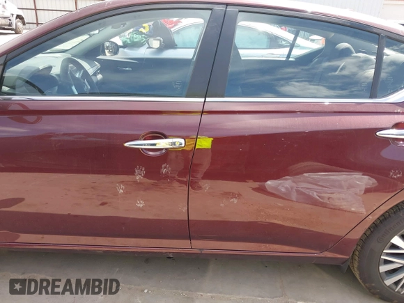2025 Nissan Altima SV z VIN 1N4BL4DV6SN364710, wystawiony jako IAAI lot #42314788 z przebiegiem 6 901 mil mil oraz . Historia ofert i sprzedaży dostępna na DreamBid. Obrazek 14.