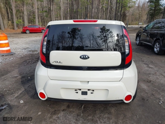 2015 Kia Soul ! with VIN KNDJX3A55F7186713, listed as a IAAI auction lot 41730772 with 86,139 mi miles. Bid and sale history available at carsss.com. Image 16.
