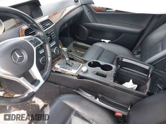 2012 Mercedes-Benz C 300 Sport with VIN WDDGF8BB2CA643903, listed as a IAAI auction lot 42570612 with 157,410 mi miles and . Bid and sale history available at DreamBid. Image 5.