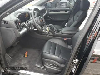 2024 Porsche Cayenne with VIN WP1BA2AY0RDA51881, listed as a Copart auction lot 76013834 with 10,143 mi miles and Salvage title. Bid and sale history available at DreamBid. Image 7.