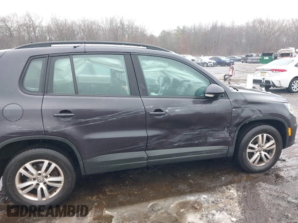 2016 Volkswagen Tiguan R-Line with VIN WVGBV7AX8GW592927, listed as a IAAI auction lot 41521533 with 79,563 mi miles and . Bid and sale history available at DreamBid. Image 6.
