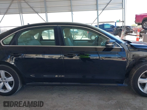2013 Volkswagen Passat SE с VIN 1VWBP7A34DC108628, выставлен на аукционе IAAI как лот 42086759 с пробегом 148 321 миль миль и . История ставок и продаж доступна на DreamBid. Изображение 14.