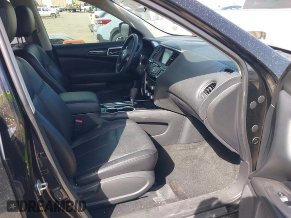 2017 Nissan Pathfinder Platinum with VIN 5N1DR2MN1HC905233, listed as a IAAI auction lot 41937330 with 117,326 mi miles. Bid and sale history available at carsss.com. Image 5.