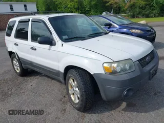 2007 Ford Escape XLT с VIN 1FMYU93137KC07508, выставлен на аукционе IAAI как лот 42343536 с пробегом 156 725 миль миль и . История ставок и продаж доступна на DreamBid. Изображение 1.