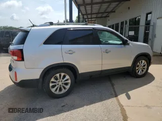 2014 Kia Sorento EX with VIN 5XYKU4A71EG432646, listed as a Copart auction lot 60414425 with 122,238 mi miles and Clean title. Bid and sale history available at DreamBid. Image 3.