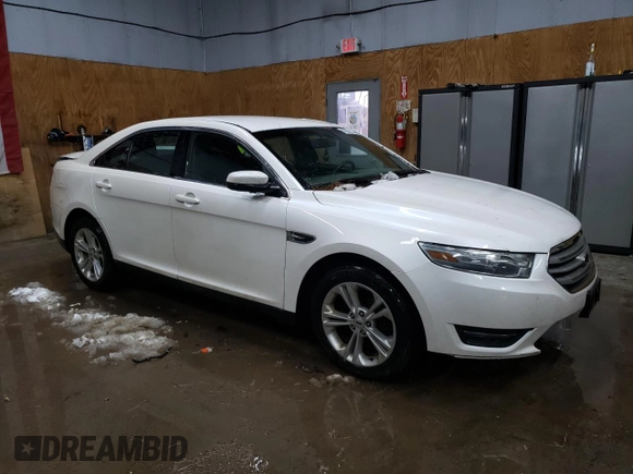 2014 Ford Taurus SEL with VIN 1FAHP2E86EG140356, listed as a Copart auction lot 46288835 with 133,931 mi miles and Clean Title. Bid and sale history available at carsss.com. Image 4.