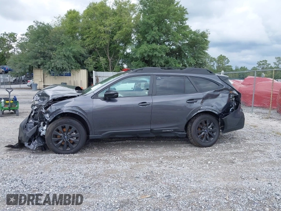 2025 Subaru Outback Onyx z VIN 4S4BTALCXS3181505, wystawiony jako IAAI lot #42365723 z przebiegiem 8 654 mil mil oraz . Historia ofert i sprzedaży dostępna na DreamBid. Obrazek 14.