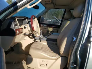 2005 Lincoln Navigator Luxury with VIN 5LMFU28525LJ02909, listed as a Copart auction lot 42960125 with 0 mi miles and Salvage Title. Bid and sale history available at carsss.com. Image 7.