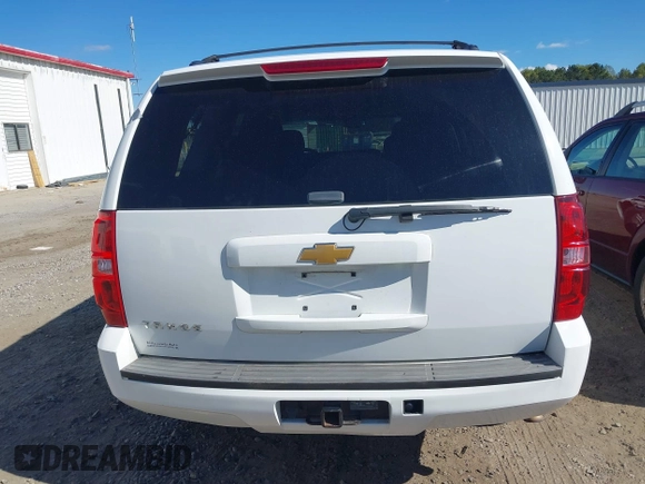 2012 Chevrolet Tahoe LS z VIN 1GNSCAE09CR289823, wystawiony jako IAAI lot #40632668 z przebiegiem 232 951 mil mil oraz . Historia ofert i sprzedaży dostępna na DreamBid. Obrazek 16.
