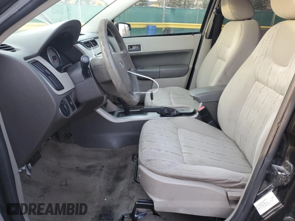 2008 Ford Focus SE с VIN 1FAHP35N98W215265, выставлен на аукционе Copart как лот 54063445 с пробегом 240 172 миль миль и Списание • Salvage title. История ставок и продаж доступна на DreamBid. Изображение 7.