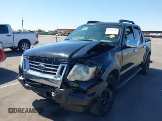 2007 Ford Explorer Sport Trac XLT z VIN 1FMEU31KX7UB62700, wystawiony jako IAAI lot #42344143 z przebiegiem 169 588 mil mil oraz . Historia ofert i sprzedaży dostępna na DreamBid. Obrazek 6.