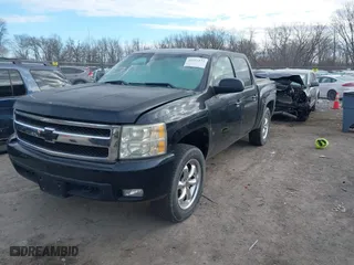 2007 Chevrolet Silverado 1500 LTZ with VIN 2GCEK13YX71690006, listed as a IAAI auction lot 41335272 with 249,949 mi miles. Bid and sale history available at carsss.com. Image 2.