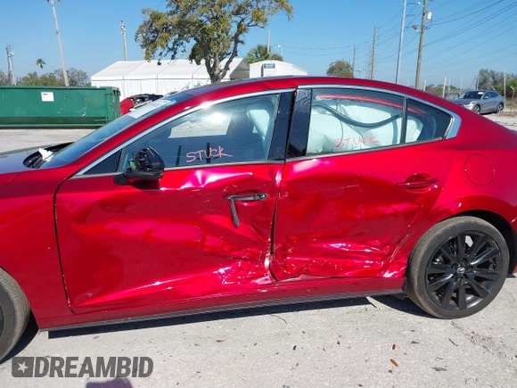 2022 Mazda 3 2.5 Turbo с VIN 3MZBPBAY2NM313802, выставлен на аукционе IAAI как лот 41686202 с пробегом 17 023 миль миль и . История ставок и продаж доступна на DreamBid. Изображение 6.