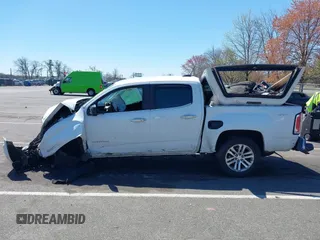 2018 GMC Canyon 4WD SLT z VIN 1GTG6DEN1J1146038, wystawiony jako IAAI lot #42069492 z przebiegiem 63 316 mil mil oraz . Historia ofert i sprzedaży dostępna na DreamBid. Obrazek 14.