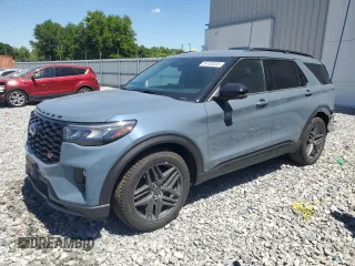 2025 Ford Explorer ST with VIN 1FMWK8GC4SGB16875, listed as a Copart auction lot 50733035 with 140 mi miles and Salvage Title. Bid and sale history available at carsss.com. Image 1.