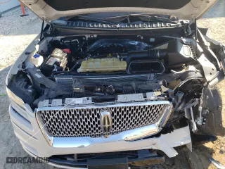 2021 Lincoln Navigator Reserve with VIN 5LMJJ2LT2MEL11448, listed as a Copart auction lot 88820385 with 42,476 mi miles and Salvage Title. Bid and sale history available at carsss.com. Image 13.