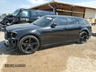 2005 Dodge Magnum RT z VIN 2D8GV58205H550371, wystawiony jako Copart lot #52808415 z przebiegiem 201 932 mil mil oraz Szkody całkowita. Historia ofert i sprzedaży dostępna na DreamBid. Obrazek 1.