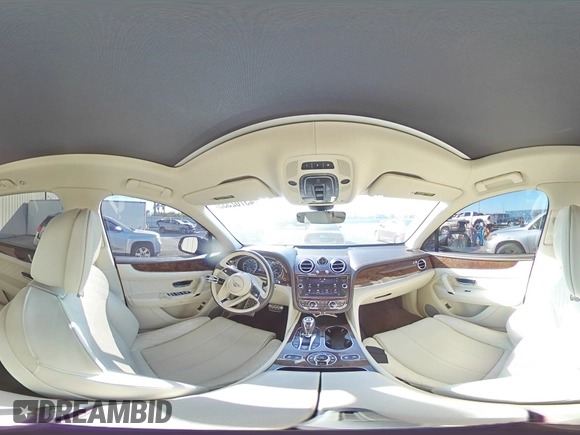 2017 Bentley Bentayga W12 z VIN SJAAC2ZVXHC016000, wystawiony jako Copart lot #43702555 z przebiegiem 46 172 mil mil oraz Szkody całkowita. Historia ofert i sprzedaży dostępna na DreamBid. Obrazek 16.