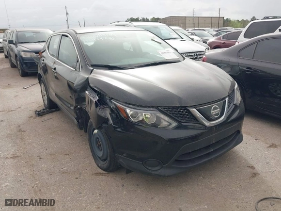 2019 Nissan Rogue Sport SV with VIN JN1BJ1CP5KW527877, listed as a IAAI auction lot 41803851 with 103,873 mi miles. Bid and sale history available at carsss.com. Image 1.