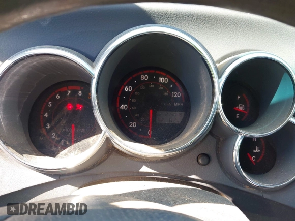 2005 Pontiac Vibe with VIN 5Y2SL63875Z458822, listed as a IAAI auction lot 41870237 with 213,015 mi miles. Bid and sale history available at carsss.com. Image 7.