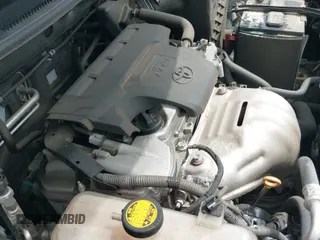 2018 Toyota RAV4 XLE z VIN 2T3RFREV0JW723357, wystawiony jako IAAI lot #43108856 z przebiegiem 93 555 mil mil oraz . Historia ofert i sprzedaży dostępna na DreamBid. Obrazek 20.