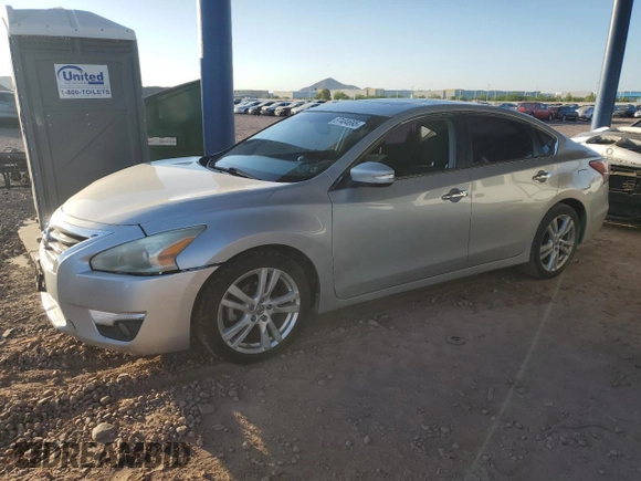 2013 Nissan Altima SV z VIN 1N4BL3AP7DC192525, wystawiony jako Copart lot #57484695 z przebiegiem 251 758 mil mil oraz Szkoda całkowita • Salvage title. Historia ofert i sprzedaży dostępna na DreamBid. Obrazek 1.