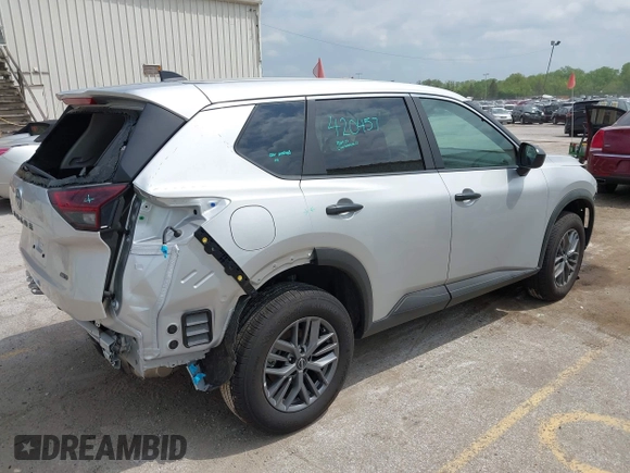 2025 Nissan Rogue S with VIN 5N1BT3AB4SC834268, listed as a IAAI auction lot 42273657 with 1,499 mi miles and . Bid and sale history available at DreamBid. Image 4.