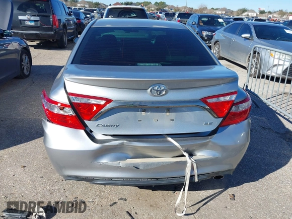 2015 Toyota Camry XLE z VIN 4T1BF1FK5FU891261, wystawiony jako IAAI lot #41262797 z przebiegiem 149 271 mil mil oraz . Historia ofert i sprzedaży dostępna na DreamBid. Obrazek 16.
