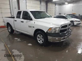 2013 Ram 1500 Express z VIN 1C6RR6FT0DS650305, wystawiony jako IAAI lot #41570591 z przebiegiem 323 447 mil mil oraz . Historia ofert i sprzedaży dostępna na DreamBid. Obrazek 1.