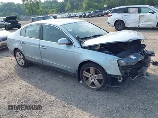 2007 Volkswagen Passat Wolfsburg Edition with VIN WVWAK73C77P152906, listed as a IAAI auction lot 42404087 with Not provided miles and . Bid and sale history available at DreamBid. Image 1.