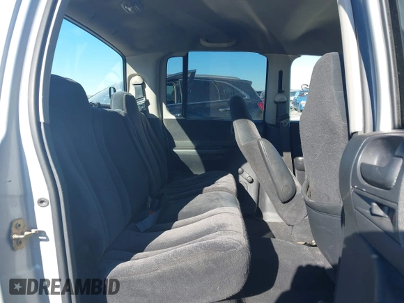 2004 Dodge Dakota Sport with VIN 1D7HG38K34S561735, listed as a IAAI auction lot 41409622 with Not Provided miles. Bid and sale history available at carsss.com. Image 8.