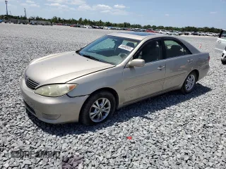 2005 Toyota Camry LE with VIN 4T1BF30K45U616418, listed as a Copart auction lot 54690555 with 127,898 mi miles and Salvage Title. Bid and sale history available at DreamBid. Image 1.