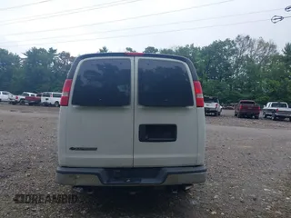 2019 Chevrolet Express Passenger LT с VIN 1GAZGPFG0K1178867, выставлен на аукционе IAAI как лот 42593780 с пробегом 247 989 миль миль и . История ставок и продаж доступна на DreamBid. Изображение 16.