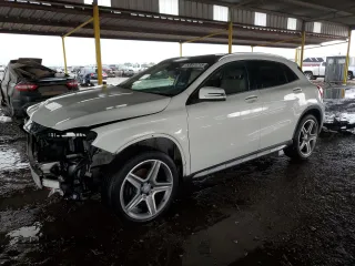 2015 Mercedes-Benz GLA 250 z VIN WDCTG4EB6FJ141212, wystawiony jako Copart lot #53851215 z przebiegiem 107 554 mil mil oraz Szkody całkowita. Historia ofert i sprzedaży dostępna na DreamBid. Obrazek 1.