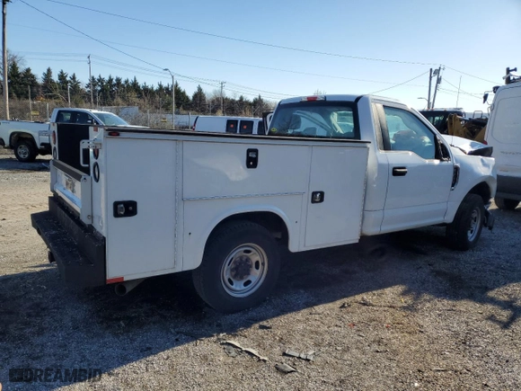2017 Ford Super Duty F-250 SRW XL with VIN 1FTBF2A60HEC94844, listed as a Copart auction lot 47360805 with 116,648 mi miles and Salvage Title. Bid and sale history available at carsss.com. Image 3.