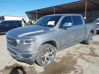 2019 Ram 1500 Limited z VIN 1C6SRFHTXKN774690, wystawiony jako IAAI lot #41860299 z przebiegiem 134 857 mil mil oraz . Historia ofert i sprzedaży dostępna na DreamBid. Obrazek 2.