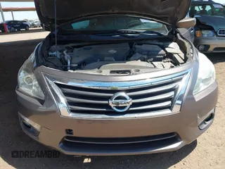 2015 Nissan Altima SL z VIN 1N4AL3AP0FC233740, wystawiony jako IAAI lot #42239684 z przebiegiem 111 970 mil mil oraz . Historia ofert i sprzedaży dostępna na DreamBid. Obrazek 10.