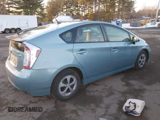 2015 Toyota Prius Four with VIN JTDKN3DU6F1881203, listed as a IAAI auction lot 41424011 with 142,693 mi miles. Bid and sale history available at carsss.com. Image 4.