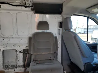 2017 Ford Transit z VIN 1FTYR2ZM2HKA16341, wystawiony jako Copart lot #45649195 z przebiegiem Nie podano mil oraz Szkoda całkowita • Salvage title. Historia ofert i sprzedaży dostępna na DreamBid. Obrazek 11.