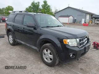 2010 Ford Escape XLT с VIN 1FMCU0D77AKA11703, выставлен на аукционе IAAI как лот 42302762 с пробегом 253 581 миль миль и . История ставок и продаж доступна на DreamBid. Изображение 1.