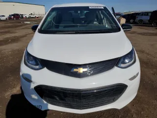 2020 Chevrolet Bolt EV LT z VIN 1G1FY6S06L4102881, wystawiony jako Copart lot #54345615 z przebiegiem 106 012 mil mil oraz Szkoda całkowita • Salvage title. Historia ofert i sprzedaży dostępna na DreamBid. Obrazek 5.