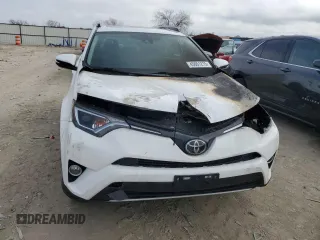 2018 Toyota RAV4 XLE z VIN 2T3WFREV0JW513389, wystawiony jako Copart lot #45601215 z przebiegiem Nie podano mil oraz Szkoda całkowita • Salvage title. Historia ofert i sprzedaży dostępna na DreamBid. Obrazek 5.