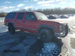 1997 GMC Suburban z VIN 3GKGK26J9VG515459, wystawiony jako Copart lot #87515385 z przebiegiem 205 982 mil mil oraz Szkoda całkowita • Salvage title. Historia ofert i sprzedaży dostępna na DreamBid. Obrazek 4.