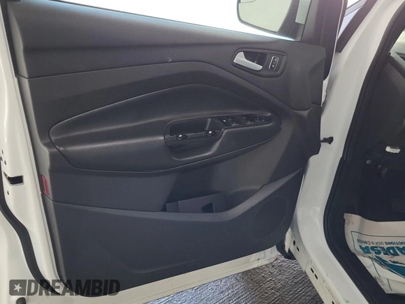 2017 Ford Escape SE z VIN 1FMCU0GD4HUB05330, wystawiony jako IAAI lot #42396863 z przebiegiem 66 420 mil mil oraz . Historia ofert i sprzedaży dostępna na DreamBid. Obrazek 23.