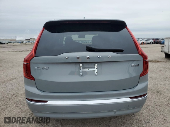 2025 Volvo XC90 Plus with VIN YV4062PE0S1342246, listed as a Copart auction lot 45939605 with 3,511 mi miles and Clean Title. Bid and sale history available at DreamBid. Image 6.