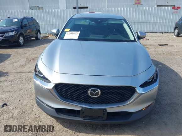 2021 Mazda CX-30 Select with VIN 3MVDMABL8MM273045, listed as a IAAI auction lot 42258604 with 47,805 mi miles and . Bid and sale history available at DreamBid. Image 12.