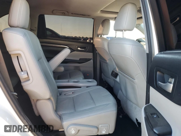 2015 Toyota Highlander Hybrid Limited with VIN 5TDDCRFH4FS007775, listed as a Copart auction lot 86442554 with 0 mi miles and Salvage Title. Bid and sale history available at carsss.com. Image 11.