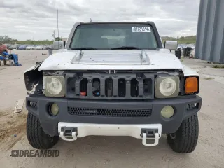 2006 Hummer H3 with VIN 5GTDN136968113134, listed as a Copart auction lot 81031014 with 144,386 mi miles and Salvage Title. Bid and sale history available at carsss.com. Image 5.